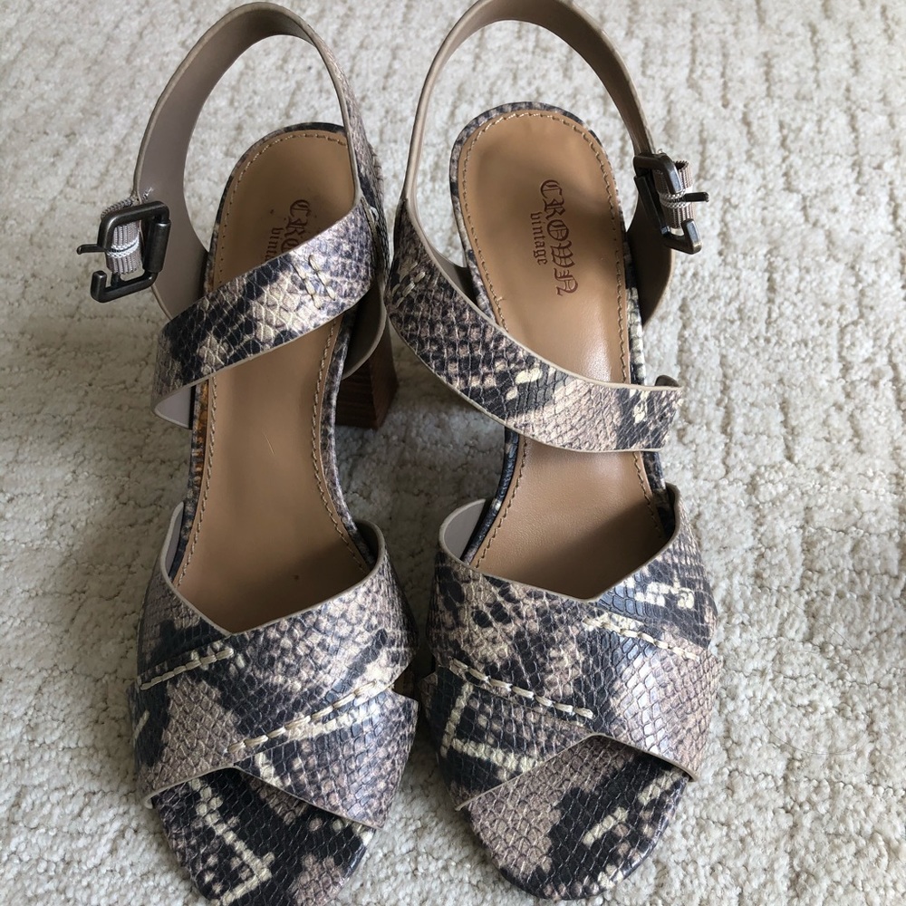 Heeled sandals